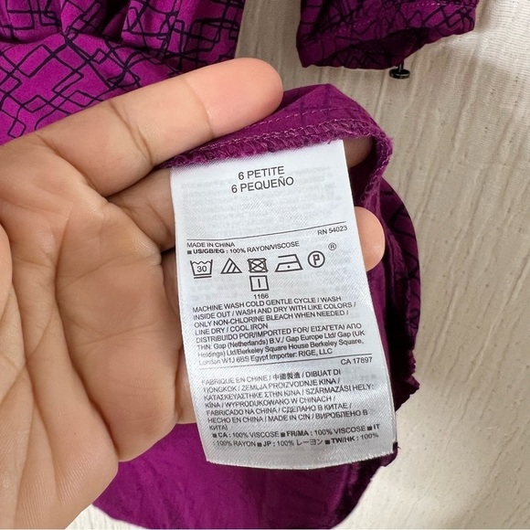Banana Republic Purple Geometric Shirtdress 3/4 sleeve size 6P - Picture 4 of 4
